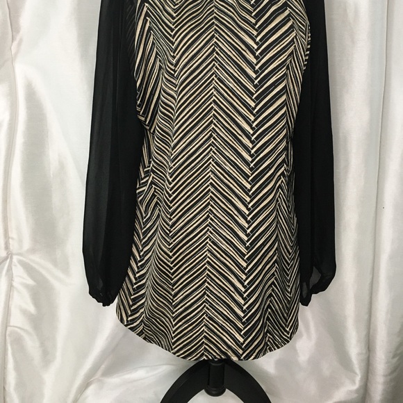 3 for $75!!! Ann Taylor Petite blouse, size Medium. - Picture 2 of 4